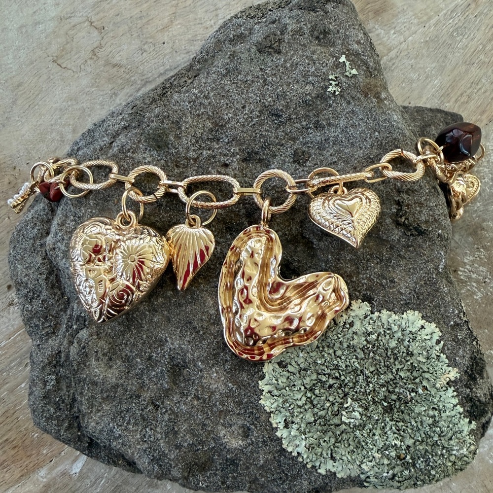 How Many Hearts - Picture 4 of 8